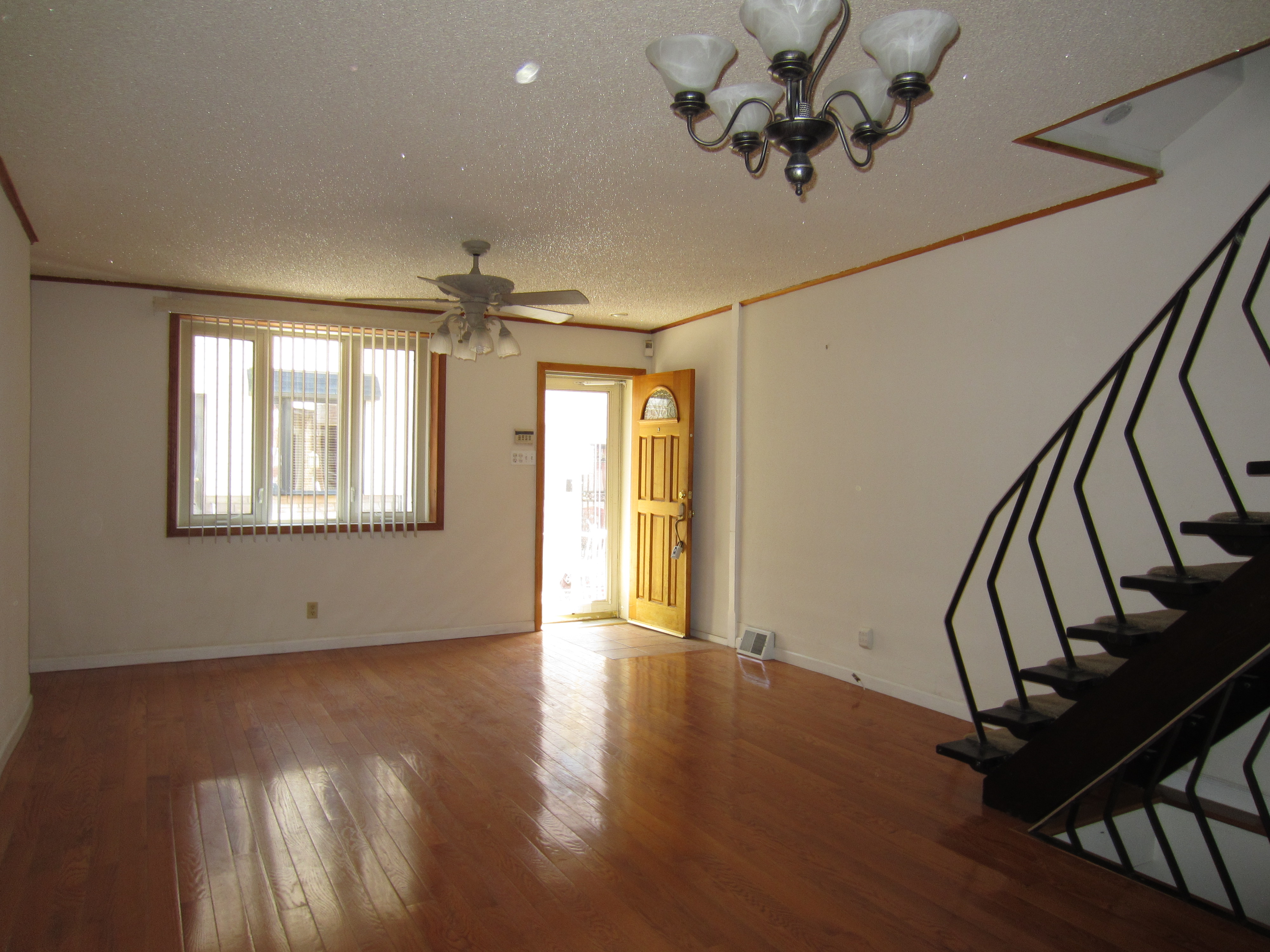 Living/dining room combo